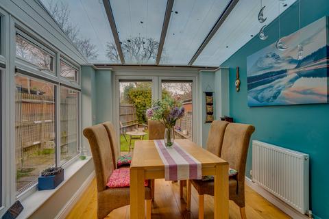 39 Rostron Close, West End, Southampton, SO18 3AF