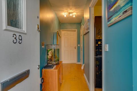 39 Rostron Close, West End, Southampton, SO18 3AF
