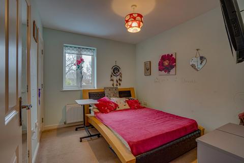 39 Rostron Close, West End, Southampton, SO18 3AF