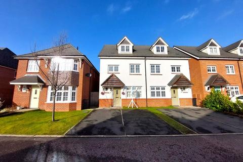 4 bedroom semi-detached house for sale, Oaks Close, Prestwich, M25