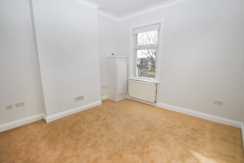 2 bedroom flat to rent, Fairlop Road, Leytonstone, London, E11 1BL