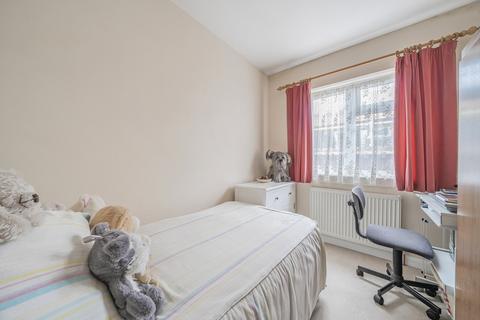 13 Coniston Road, Woking, GU22 9HU