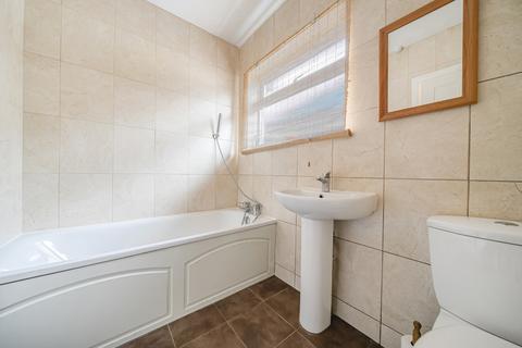 13 Coniston Road, Woking, GU22 9HU