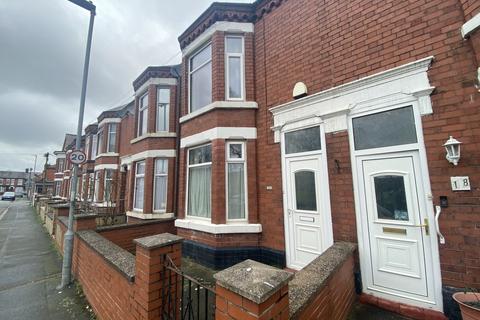 3 bedroom terraced house to rent, Nile St, Crewe