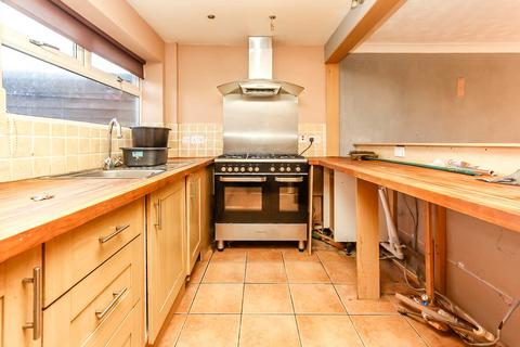 87 Baker Crescent, Irchester, Wellingborough, NN29 7BA