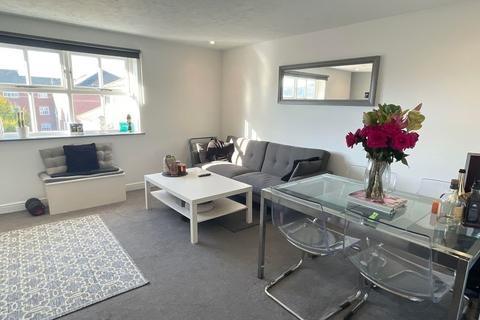 2 bedroom apartment to rent, Macmillan Way, London, SW17