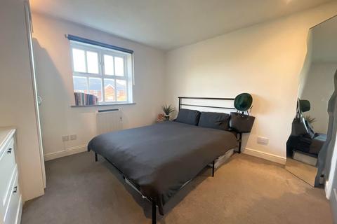 2 bedroom apartment to rent, Macmillan Way, London, SW17