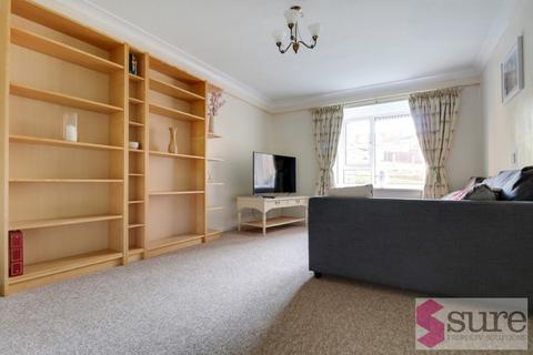 1 bedroom ground floor flat to rent, Bursted Close , Brighton