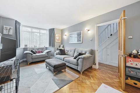 4 Shepley Close, Carshalton, SM5 2NJ
