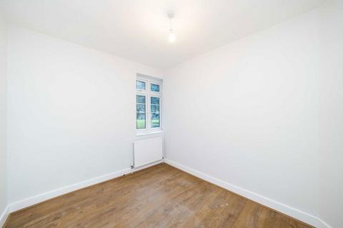 3 bedroom flat to rent, Argyle Road, London W13