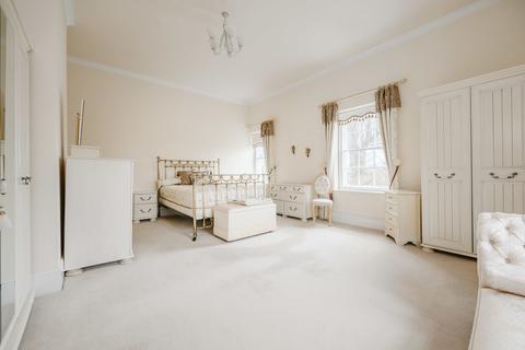 3 bedroom end of terrace house for sale, Weald Moors Park, Preston