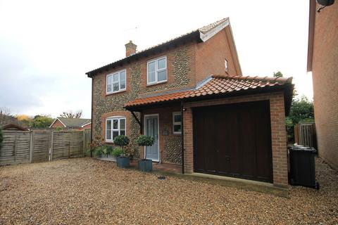 4 bedroom detached house to rent, White House Gardens, Wells-next-the-Sea NR23