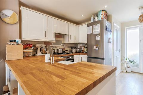 3 Ash Place, Bidford On Avon, Alcester, B50 4GB