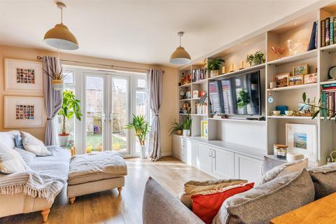 3 Ash Place, Bidford On Avon, Alcester, B50 4GB