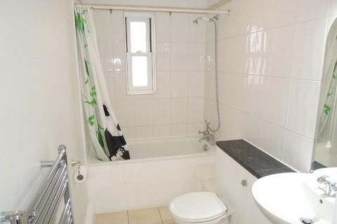 1 bedroom flat to rent, LEXDEN