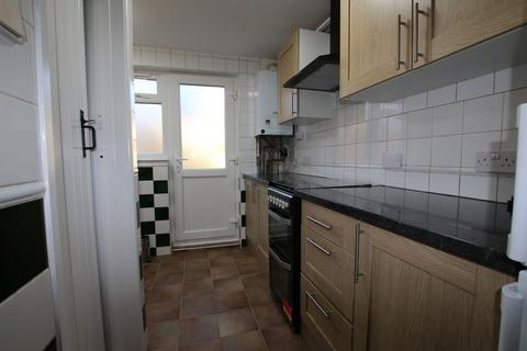 2 bedroom terraced house to rent, Martindale Road, Hounslow