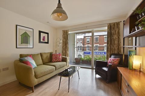 2 bedroom apartment for sale, City View, 7 Banister Road W10
