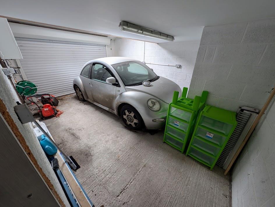 Garage.jpg