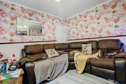 27 Hodder Grove, Darwen, BB3 0JP