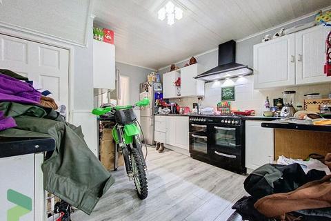 27 Hodder Grove, Darwen, BB3 0JP