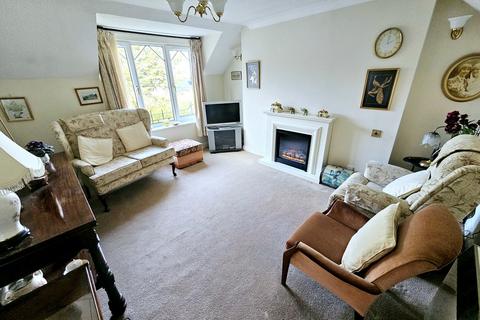 2 bedroom apartment for sale, College House, High Street