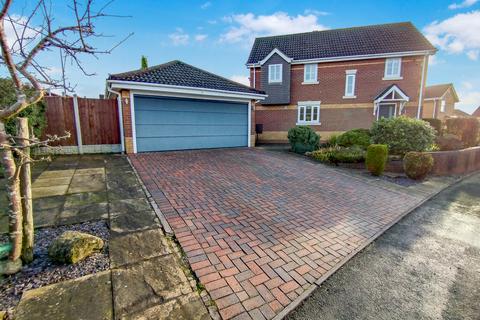 4 bedroom detached house for sale, Lapwing Road, Kidsgrove, Stoke-on-Trent