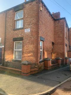 3 bedroom end of terrace house to rent, Oscar Street, Manchester