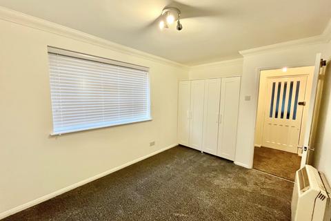 1 bedroom ground floor flat for sale, Junction Road, Romford