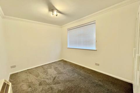 1 bedroom ground floor flat for sale, Junction Road, Romford