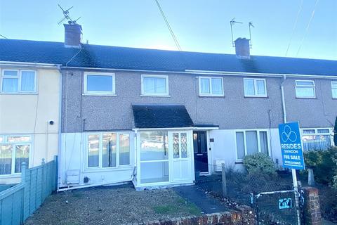 3 bedroom terraced house for sale, Abbey View Road, Swindon SN25