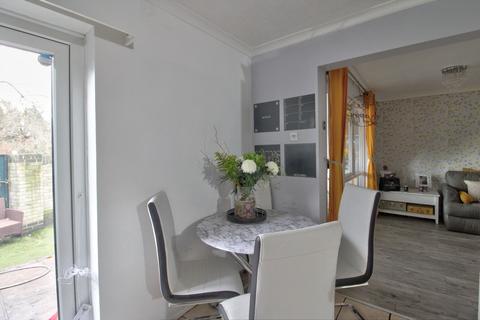 19 Old Orchard, Harlow, CM18 6YG
