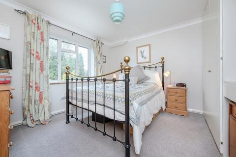 33a Smitham Downs Road, Purley, CR8 4NG