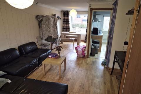 56 Stanmore Grove, Leeds, LS4 2RJ