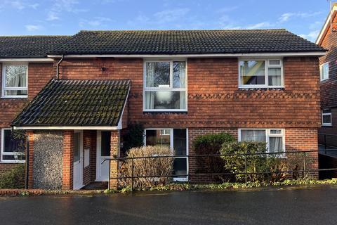 2 bedroom ground floor maisonette to rent, GRIFFIN WAY, BOOKHAM, KT23