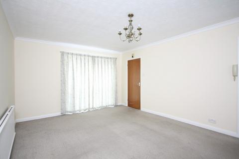 2 bedroom ground floor maisonette to rent, GRIFFIN WAY, BOOKHAM, KT23