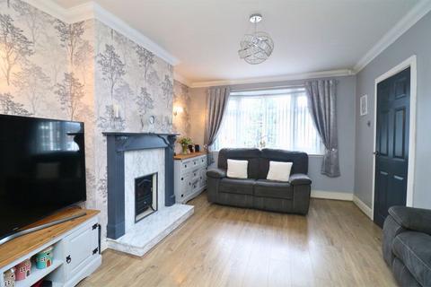 1 Edinburgh Drive, Walsall, WS4 1HW