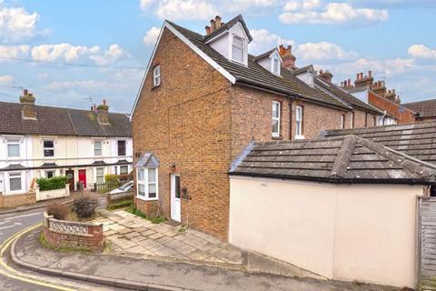 3 bedroom end of terrace house to rent, Houselands Road, Tonbridge, TN9 1JJ