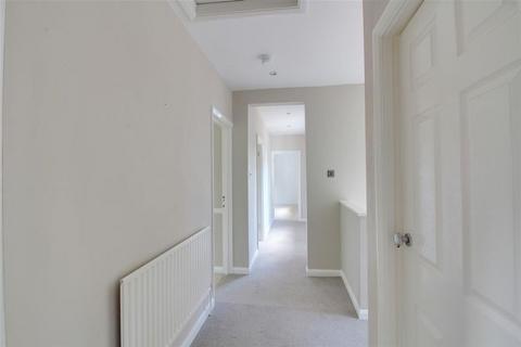 5 bedroom detached house for sale, Hermitage Road, Kenley