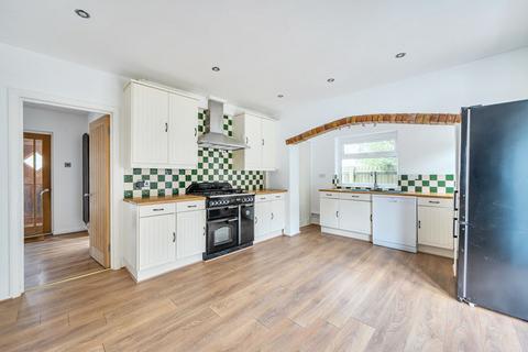 7 Hermitage Road, Kenley, CR8 5EA