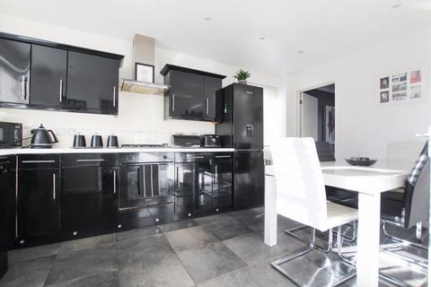 4 bedroom detached house for sale, Hunters Close, Bexley