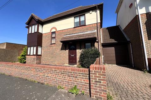 3 bedroom detached house for sale, Deal