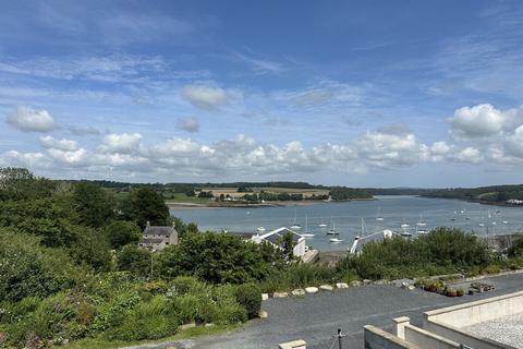 undefined, Caernarfon Road, Y Felinheli, Gwynedd, LL56