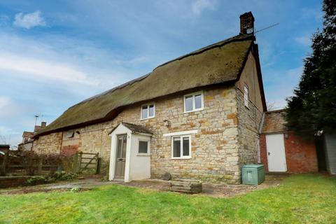 2 bedroom cottage to rent, Ilmington Road, Blackwell