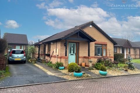 2 bedroom detached bungalow for sale, Waters Reams, Great Boughton, CH3