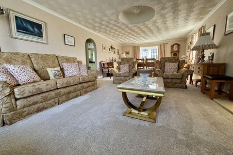 3 bedroom detached house for sale, Penrodyn, Valley