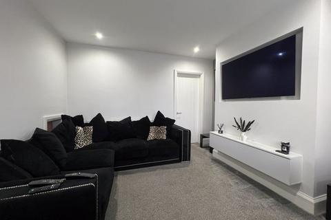 126 Birdbrook Road, Birmingham, B44 8RX