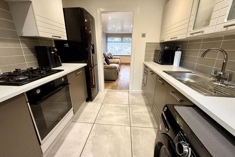 2 bedroom maisonette for sale, Firsholm Close, Sutton Coldfield, B73 5HT