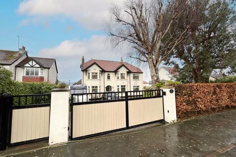 4 bedroom detached house for sale, Albert Drive, Conwy