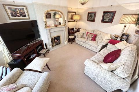 26 Albert Drive, Deganwy, Conwy, LL31 9SP