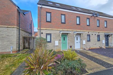 3 bedroom terraced house to rent, King Oswald Drive, Stella Riverside